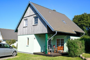 Haus Seestern & Haus Seemöwe mit Sauna, Kamin und Garten, Bastorf